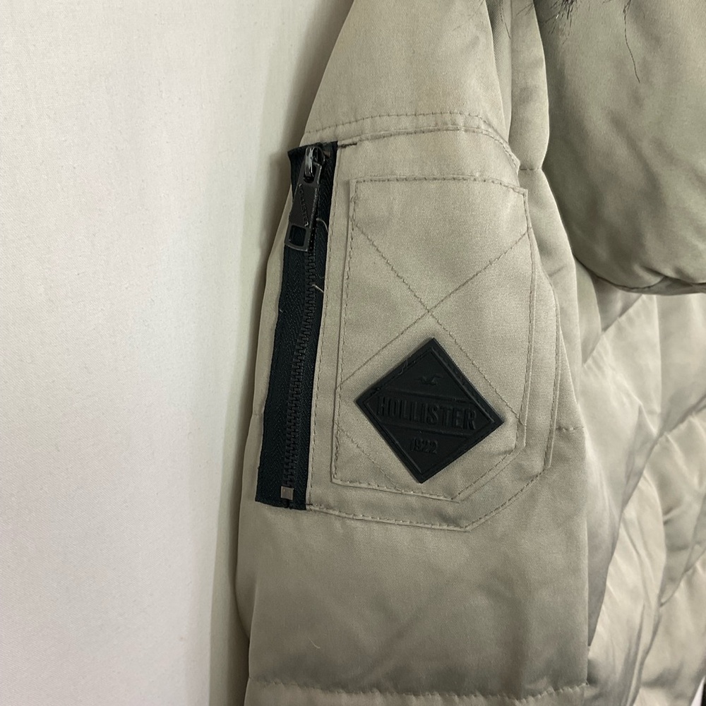 Hollister Gray Black Faux Fur Trim Hooded Ultimate Puffer Bomber Jacket Size S - Picture 12 of 15